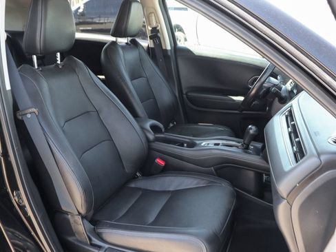 Used 2019 Honda HR-V Touring image 36