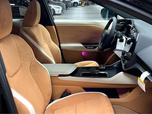 New 2026 Lexus RZ 450e AWD image 25