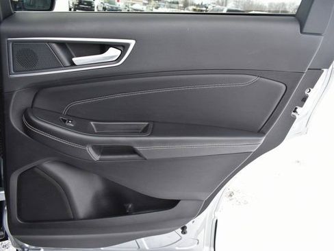 Used 2024 Ford Edge Titanium image 44