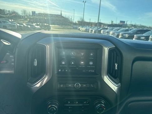 Used 2020 Chevrolet Silverado 1500 Custom w/ Custom Value Package image 19