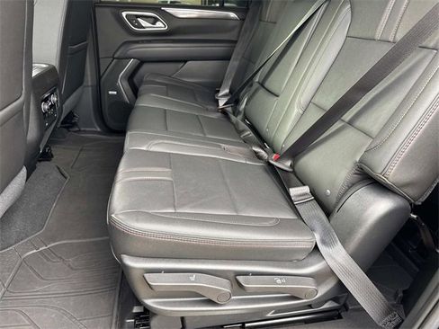 Used 2021 Chevrolet Suburban RST image 17