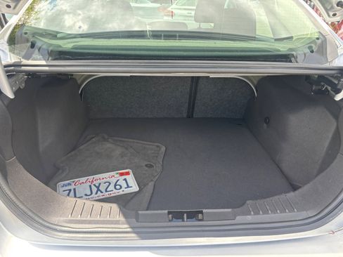 Used 2015 Ford Focus SE FWD image 8