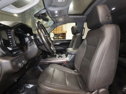 Certified 2024 Chevrolet Silverado 2500 LTZ w/ LTZ Premium Package image 24