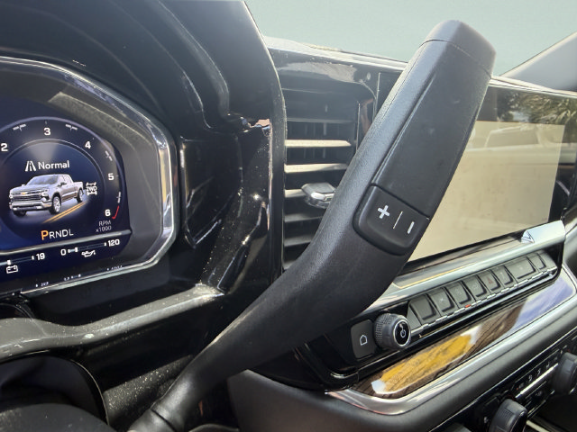 Used 2025 Chevrolet Silverado 1500 LT AWD/4WD image 29