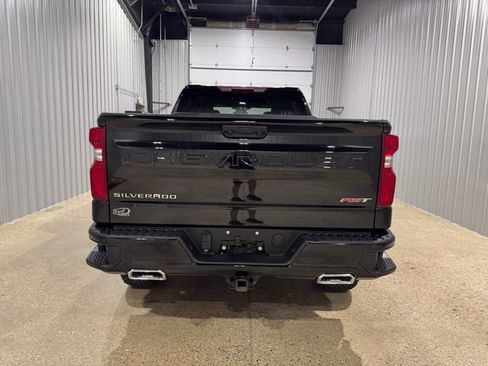 Used 2025 Chevrolet Silverado 1500 RST w/ Z71 Off-Road Package AWD/4WD image 6