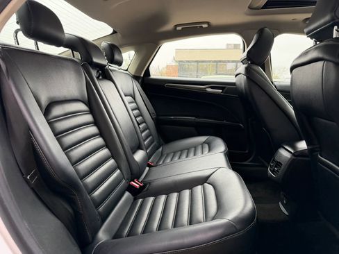 Used 2020 Ford Fusion SEL image 14