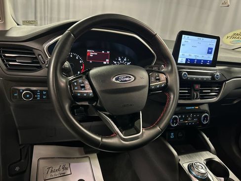Used 2022 Ford Escape SEL w/ SEL Stealth AWD Package image 15