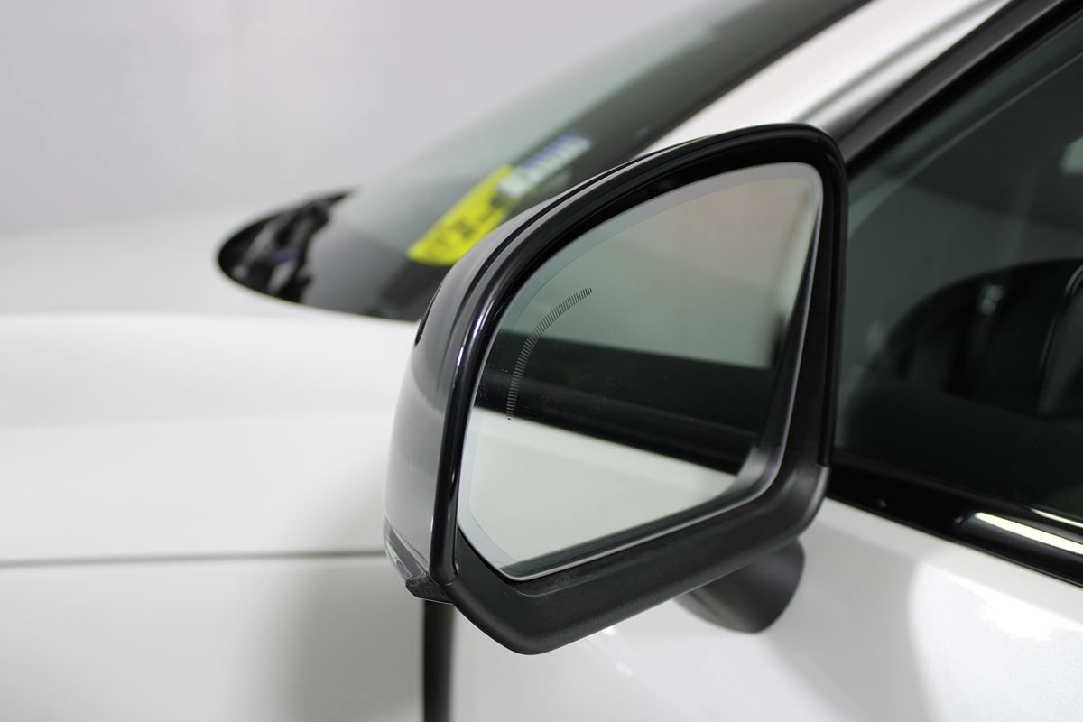 Used 2023 Volvo C40 P8 Recharge Ultimate AWD/4WD image 50