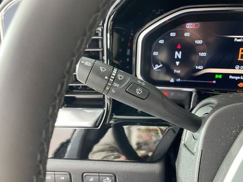 New 2026 GMC Sierra 2500 SLT w/ SLT Premium Package image 11