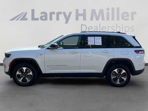 Used 2022 Jeep Grand Cherokee Limited 4xe AWD/4WD image 2