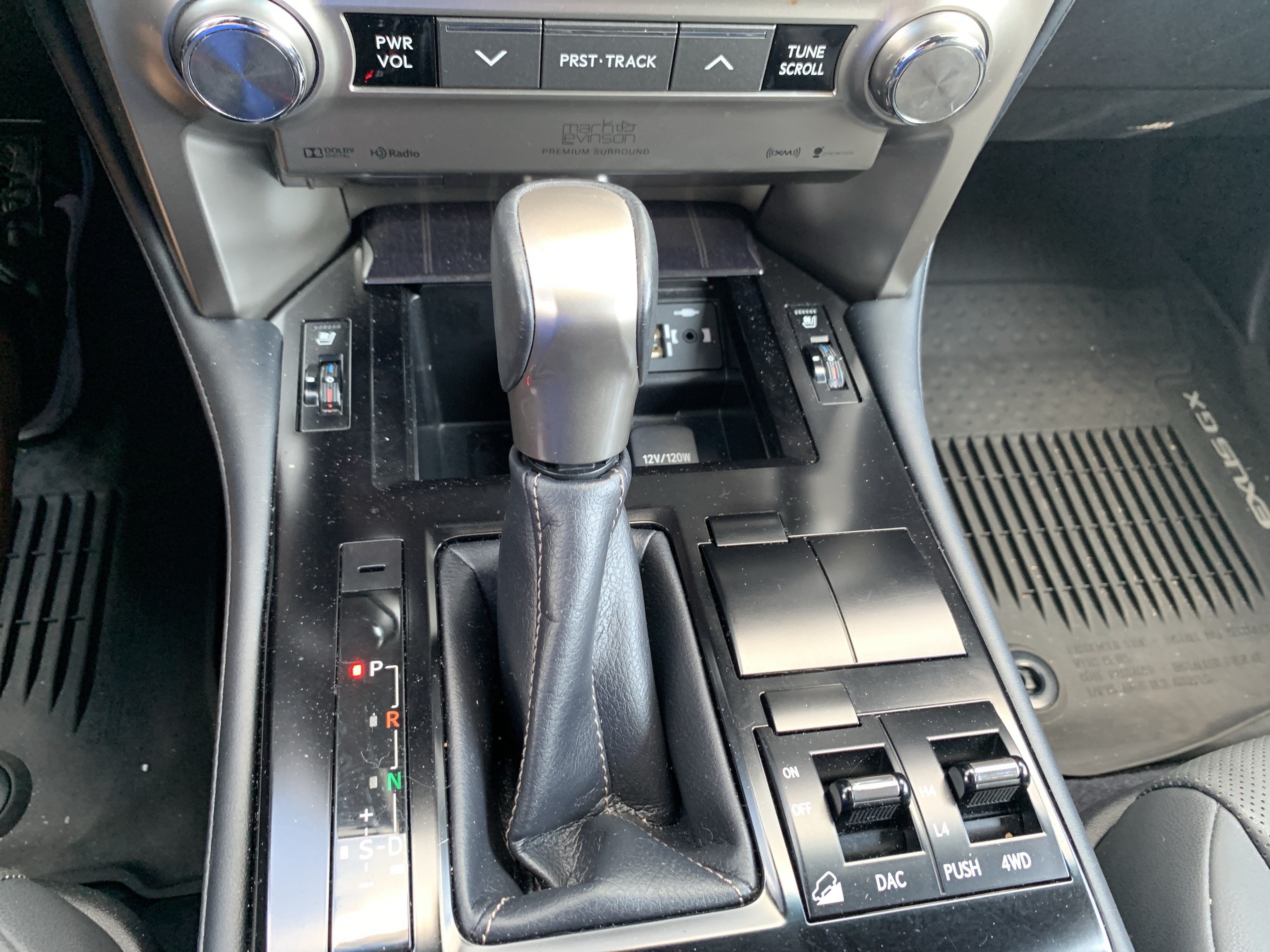 Used 2021 Lexus GX 460 Premium w/ Accessory Package AWD/4WD image 26