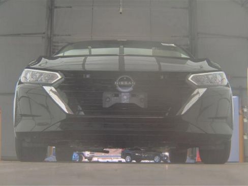 Used 2024 Nissan Sentra S image 3