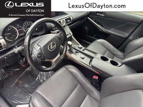 Used 2016 Lexus IS 300 AWD image 15