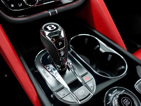 New 2025 Bentley Bentayga image 34