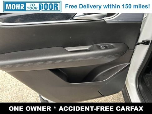 Used 2024 Cadillac XT5 Premium Luxury image 29