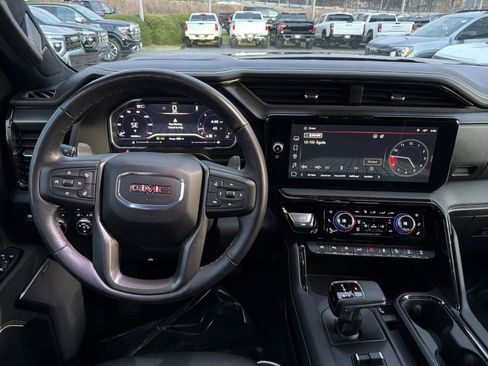 Used 2024 GMC Sierra 1500 AT4X image 16