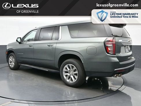 Used 2023 Chevrolet Suburban Premier AWD/4WD image 6