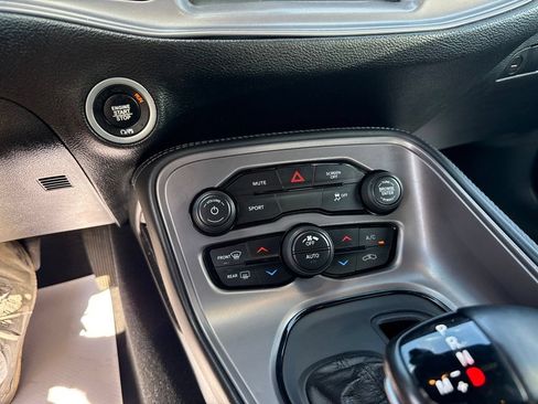 Used 2023 Dodge Challenger SXT RWD image 35