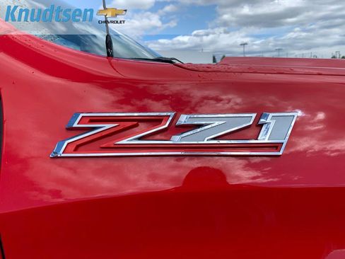 Used 2019 Chevrolet Silverado 1500 LT w/ All-Star Edition AWD/4WD image 9