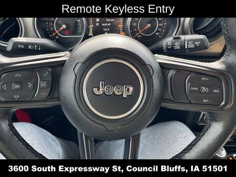 Used 2021 Jeep Wrangler Sport AWD/4WD image 16