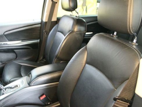 Used 2014 Dodge Journey R/T image 19