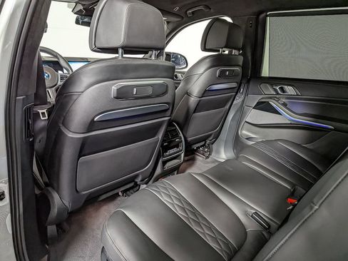 Certified 2025 BMW X7 M60i w/ Executive Package image 52