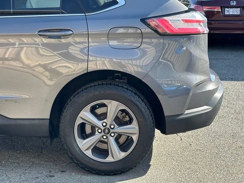Used 2022 Ford Edge SEL w/ Sport Appearance Package AWD/4WD image 38