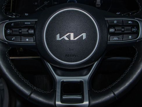 Used 2024 Kia Sportage SX FWD image 11