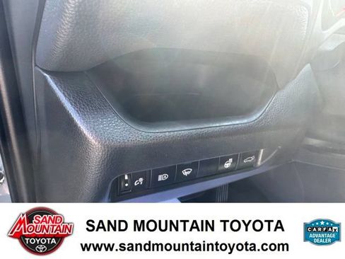 Used 2020 Toyota RAV4 XLE Premium FWD image 15