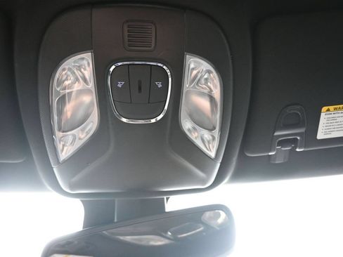 Used 2025 Jeep Compass Limited AWD/4WD image 18