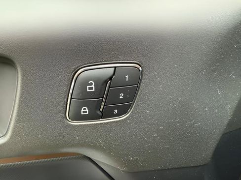 Certified 2025 Ford Bronco Sport Outer Banks w/ Outer Banks Tech Package+ AWD/4WD image 24