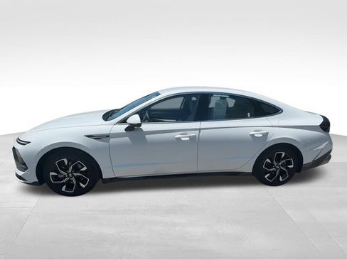 Certified 2024 Hyundai Sonata SEL FWD image 5