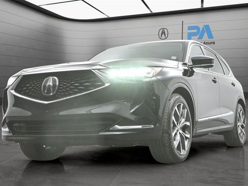 Used 2024 Acura MDX SH-AWD w/ Technology Package image 29