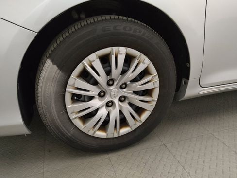 Used 2014 Toyota Camry LE FWD image 31