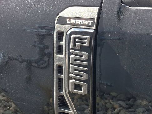 Used 2024 Ford F250 Lariat w/ Lariat Ultimate Package AWD/4WD image 11