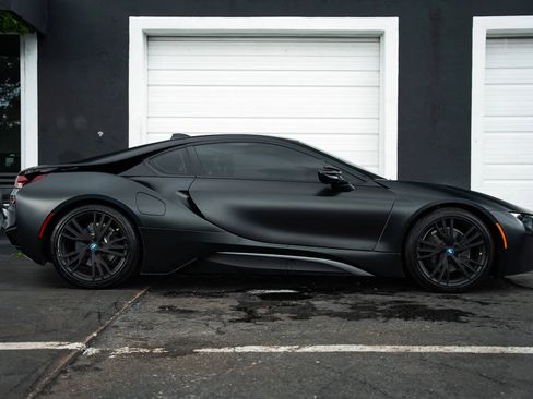 Used 2017 BMW i8 AWD/4WD image 7