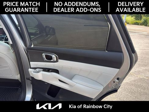 Used 2023 Kia Sorento SX Prestige w/ Panoramic Sunroof Package AWD/4WD image 26
