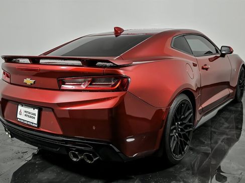 Used 2018 Chevrolet Camaro SS RWD image 9