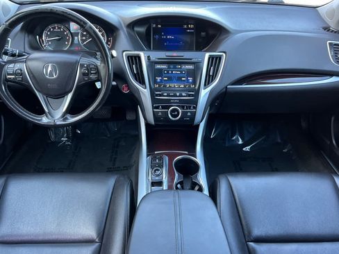 Used 2017 Acura TLX V6 FWD image 3