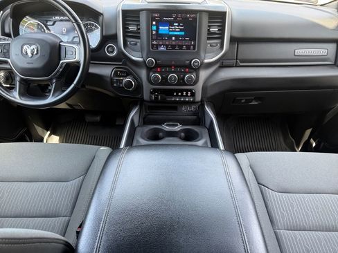 Used 2022 RAM 1500 Big Horn AWD/4WD image 10