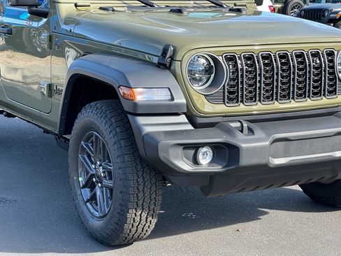 New 2026 Jeep Wrangler Unlimited Sport AWD/4WD image 9