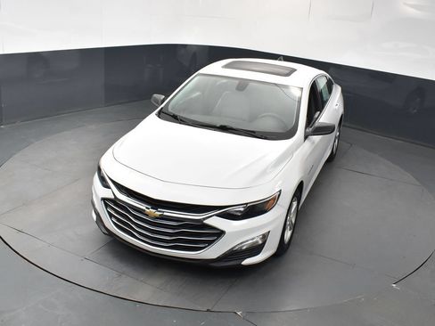 Used 2021 Chevrolet Malibu LS FWD image 23