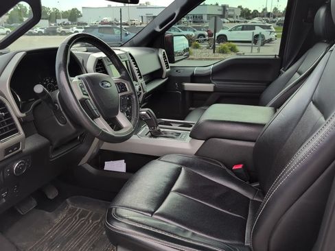 Used 2019 Ford F150 Lariat w/ Equipment Group 502A Luxury AWD/4WD image 4