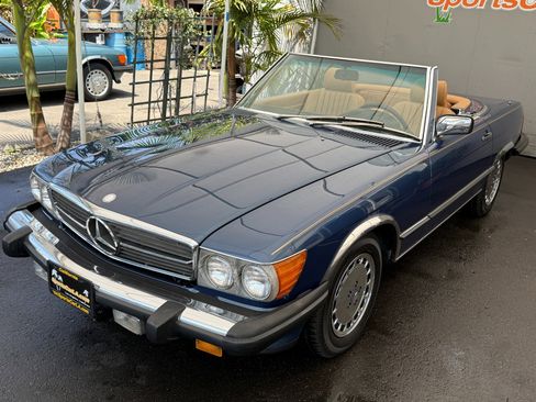Used 1987 Mercedes-Benz 560 SL image 4