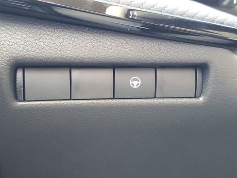 New 2026 Nissan Kicks SR w/ Cold Weather Package image 11