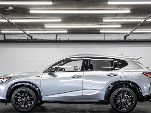 Used 2025 Acura ADX A-Spec image 2