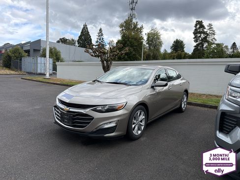 Used 2024 Chevrolet Malibu LT FWD image 1