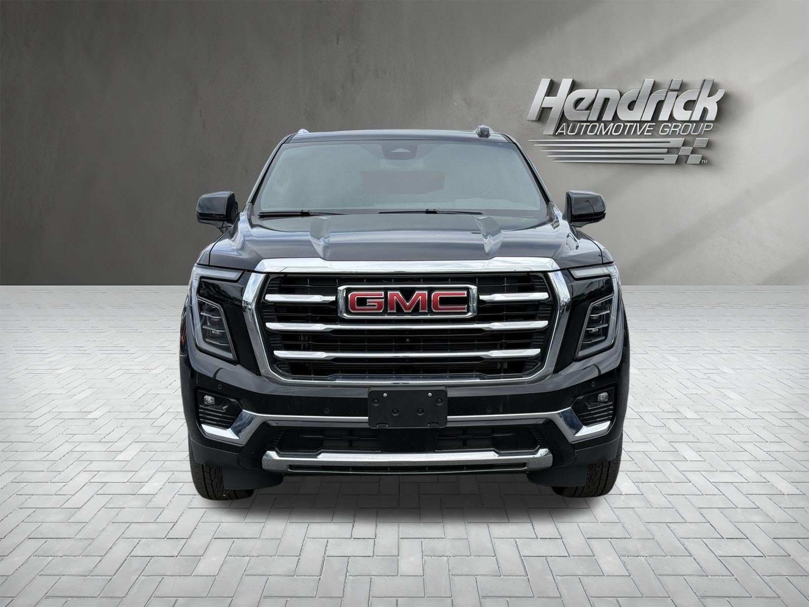 Used 2025 GMC Yukon Elevation AWD/4WD image 3