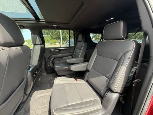 Used 2025 Chevrolet Suburban Premier w/ Sun And Tow Package AWD/4WD image 11