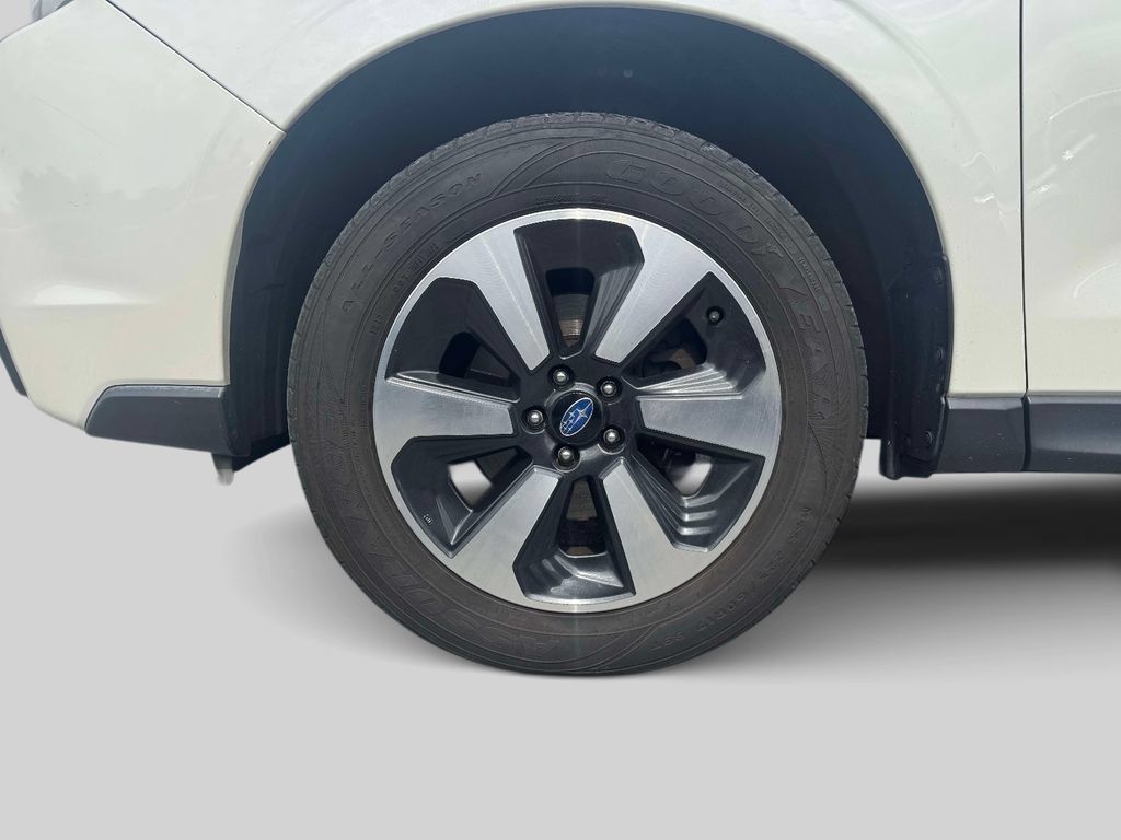 Used 2018 Subaru Forester 2.5i Limited AWD/4WD image 8